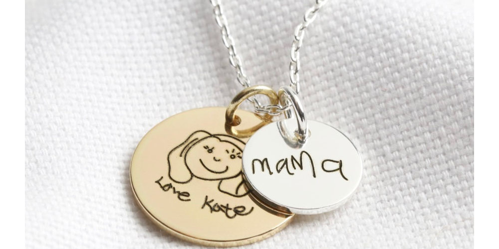 Reasons Why Shopping on Ineffabless is Good